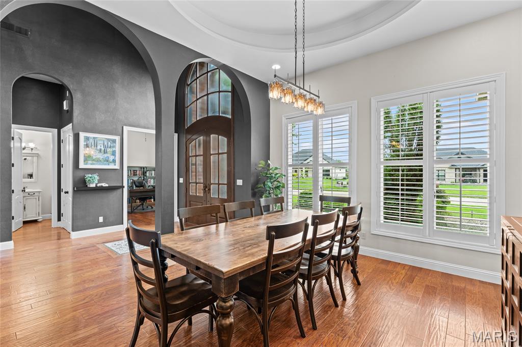 Stone Cliff Manor - Residential