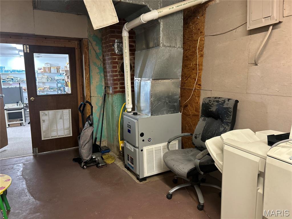 n/a - Commercial Sale