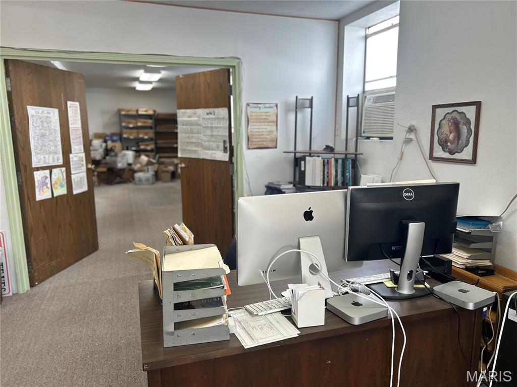 n/a - Commercial Sale