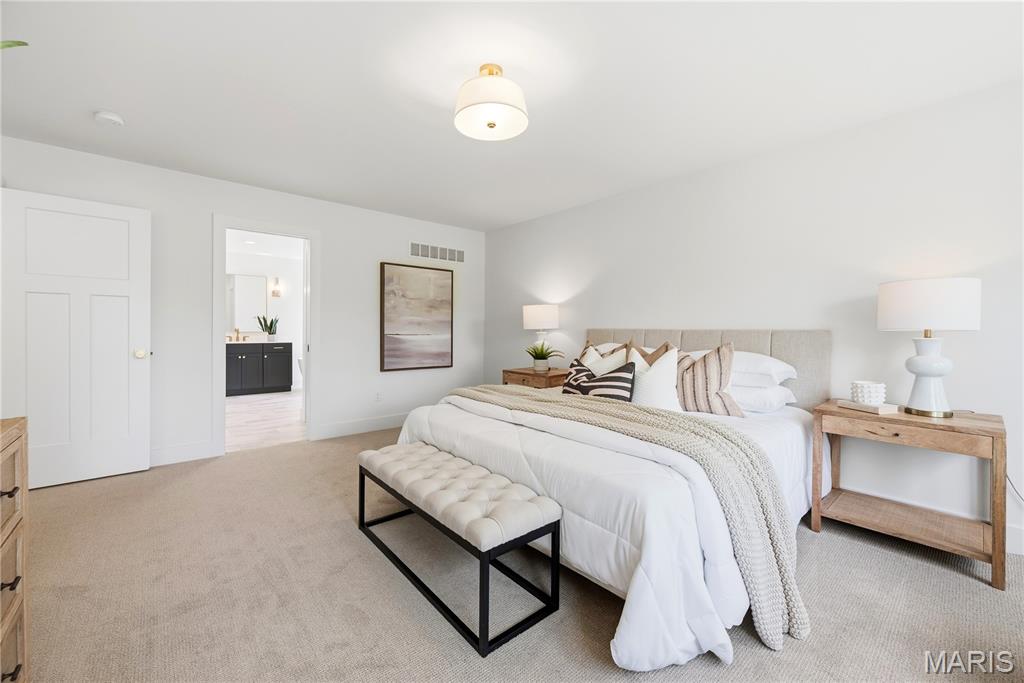 Ryehill Manor - Residential