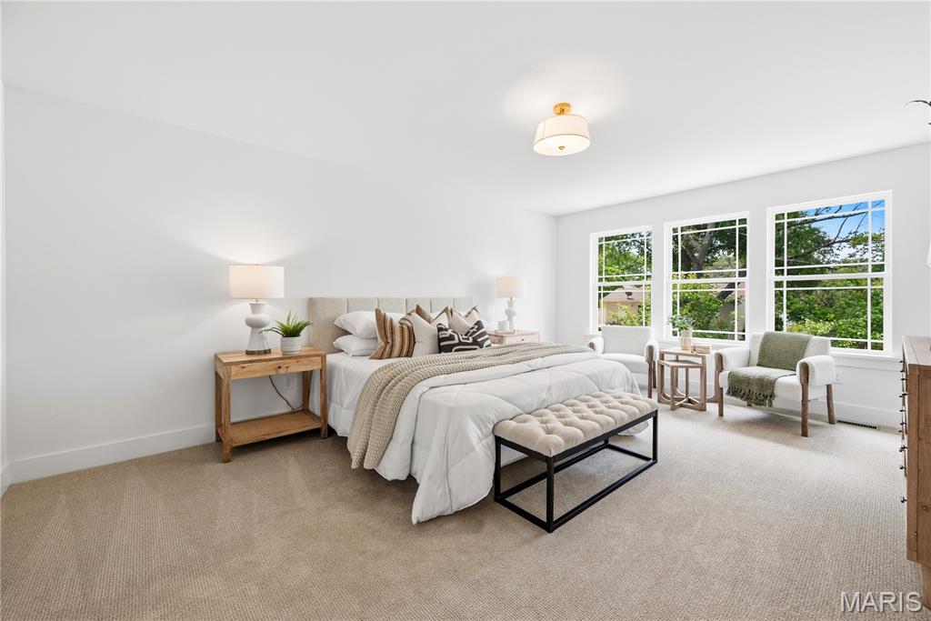 Ryehill Manor - Residential