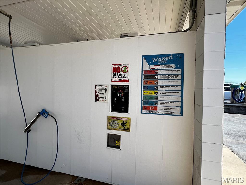 Ridgetop Plaza - Commercial Sale