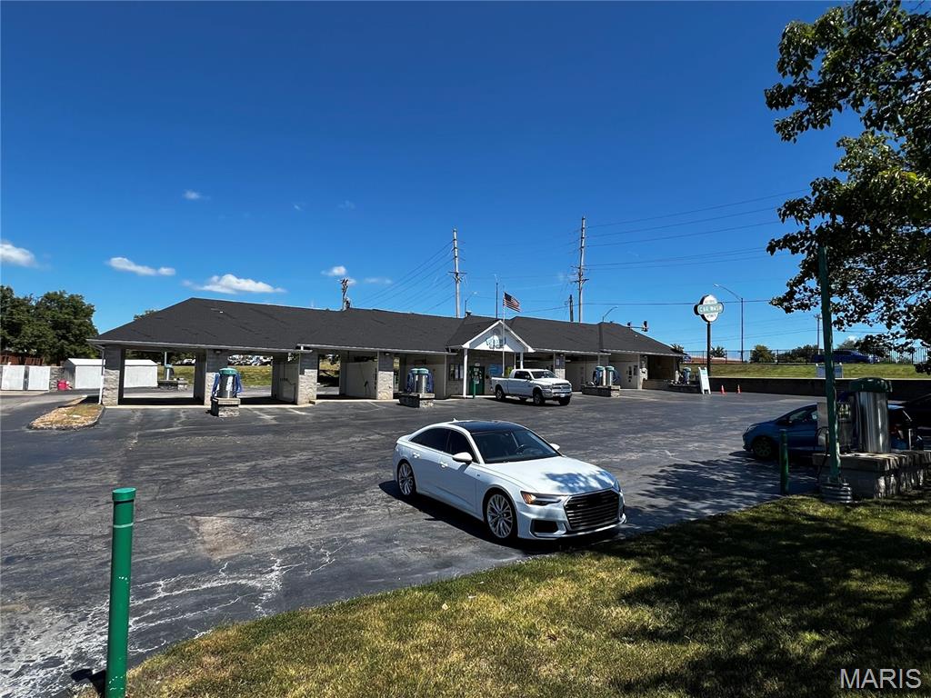 Ridgetop Plaza - Commercial Sale
