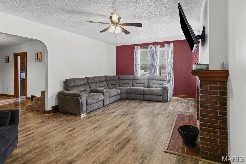 Subdivision Breese 2nd Add - Residential