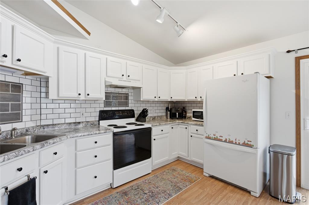 Belleau Creek Estate - Residential