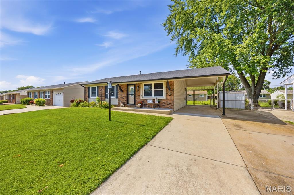 St Chas Hills #4 - Residential