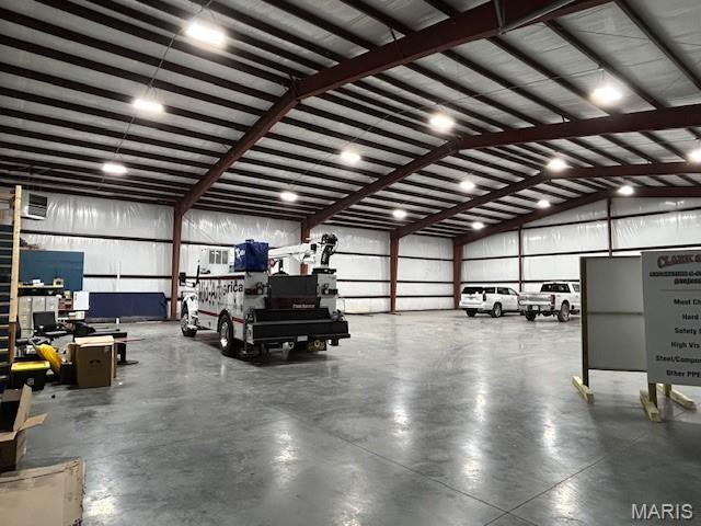 0000 - Commercial Sale