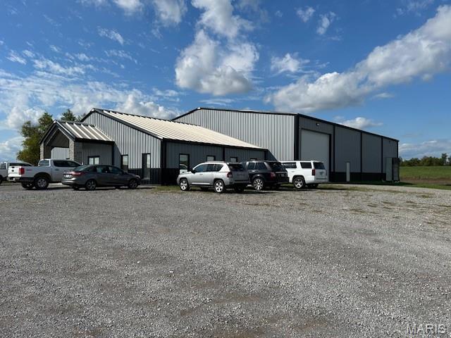 0000 - Commercial Sale