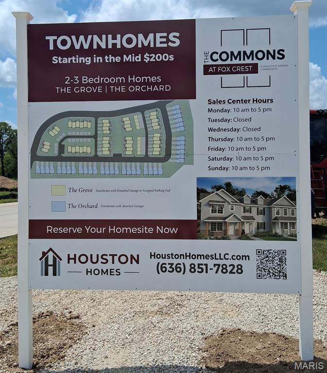 The Commons at Fox Crest - Residential