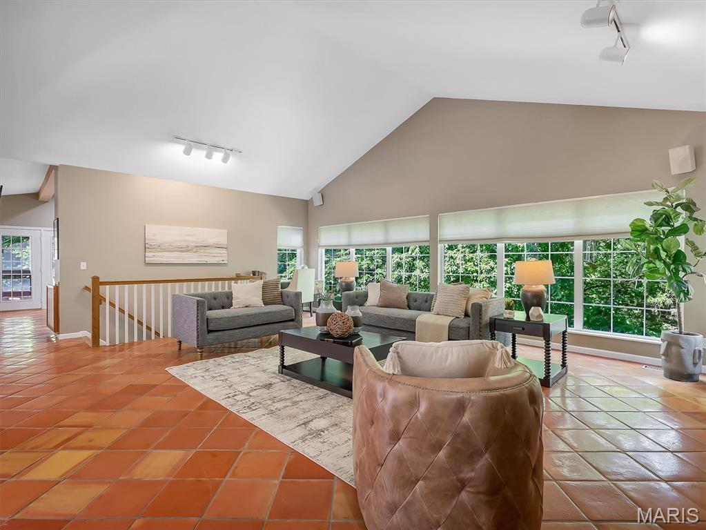 La Barque Hills - Residential