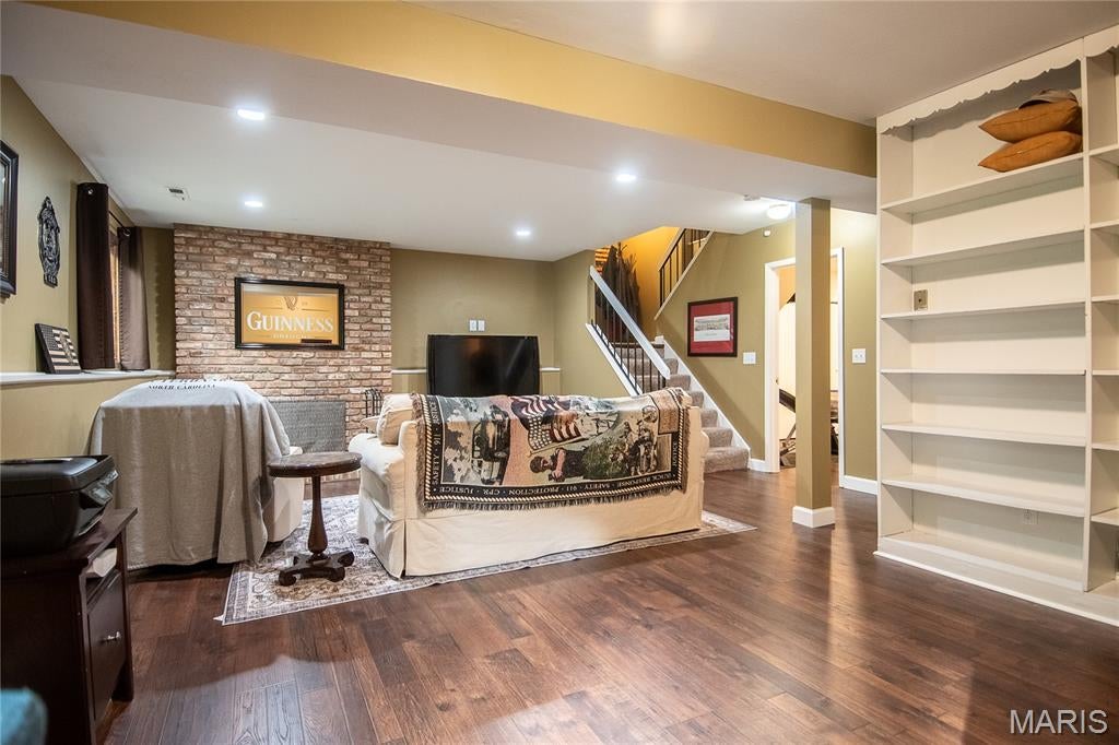 Birnamwood Condo Ph 4 Amd - Residential