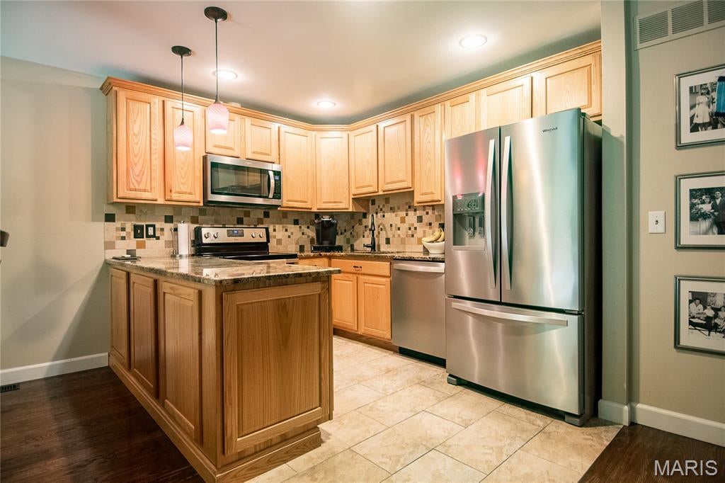 Birnamwood Condo Ph 4 Amd - Residential