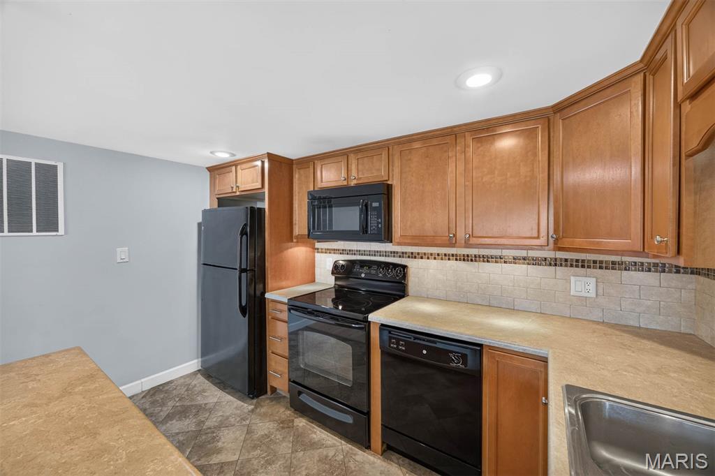 West Broadway Condos - Residential