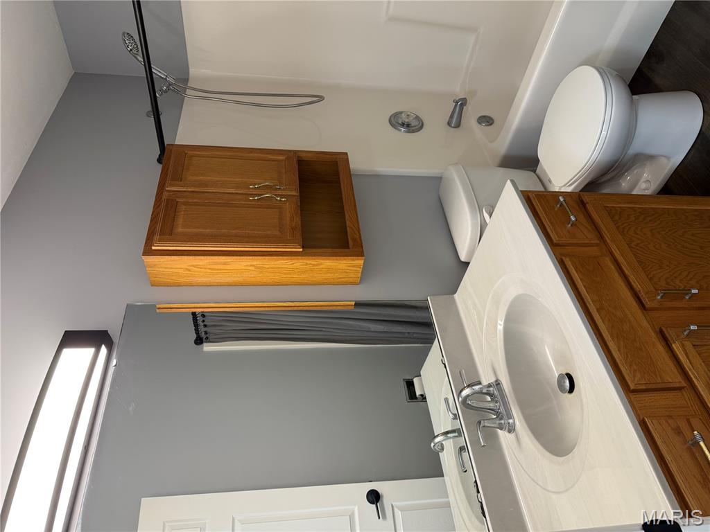 Summergate Garden Condos ph4 - Residential