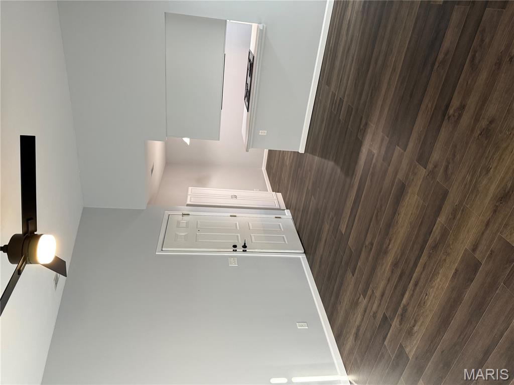 Summergate Garden Condos ph4 - Residential