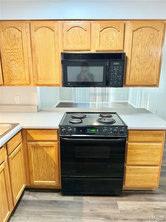 Summergate Garden Condos ph4 - Residential