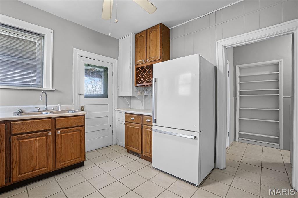 E A Kamps Riverview - Residential