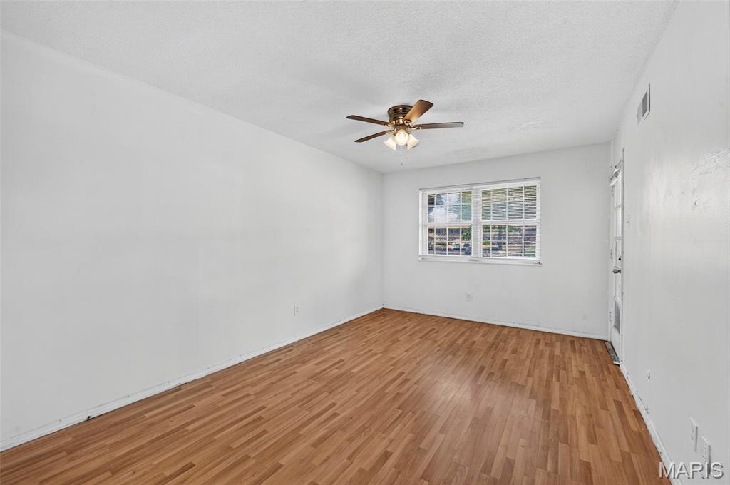 Granada Condo - Residential