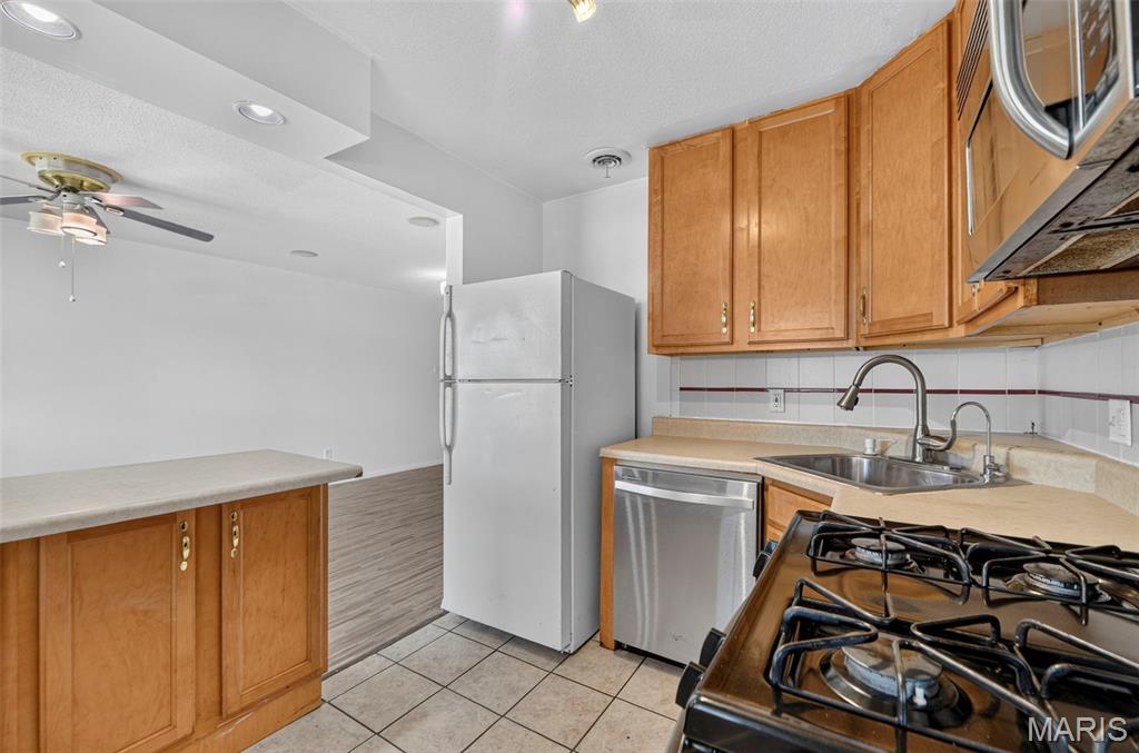 Granada Condo - Residential