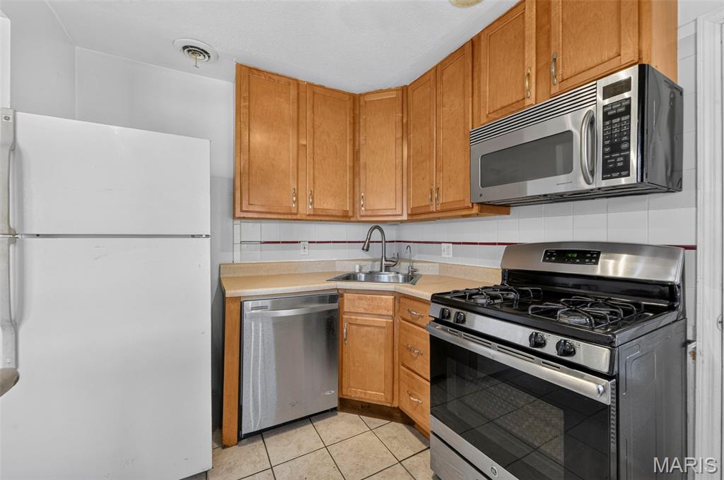 Granada Condo - Residential