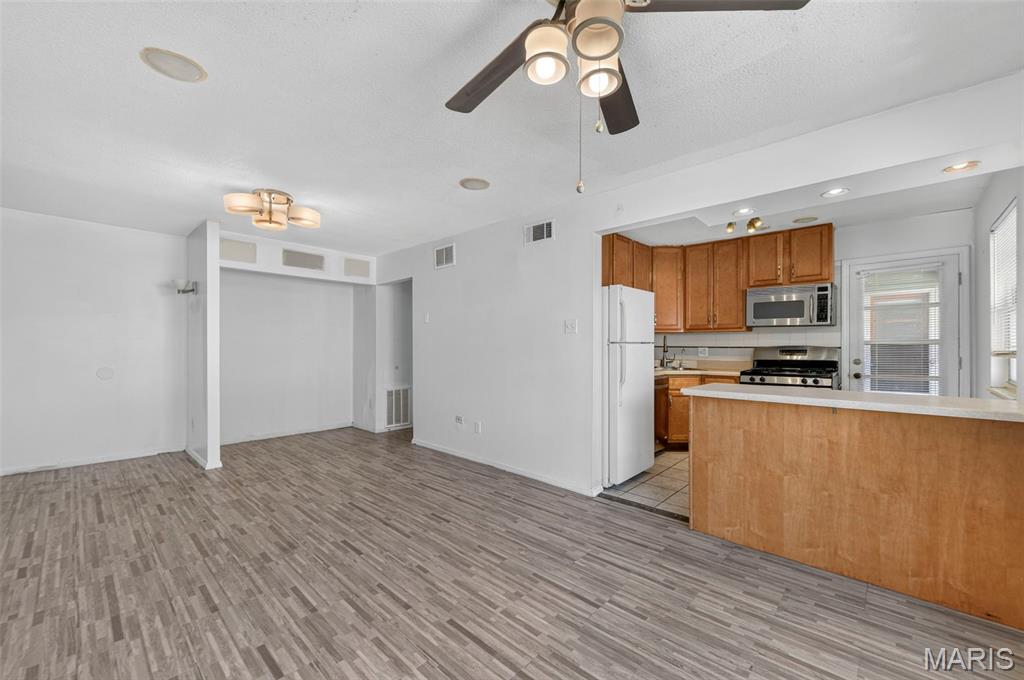 Granada Condo - Residential
