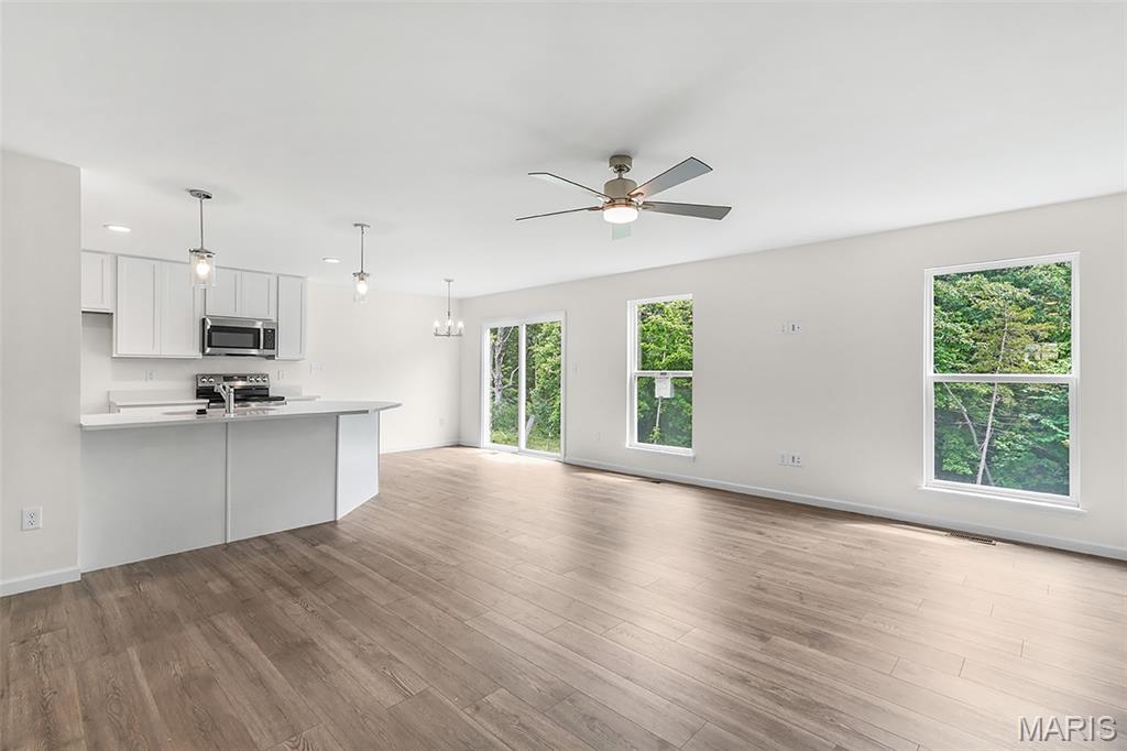 Regal Pines Meadows 5 - Residential