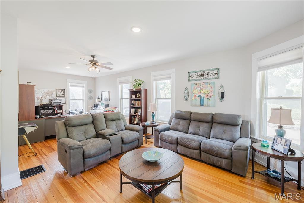 Linus Sanfords Add - Residential