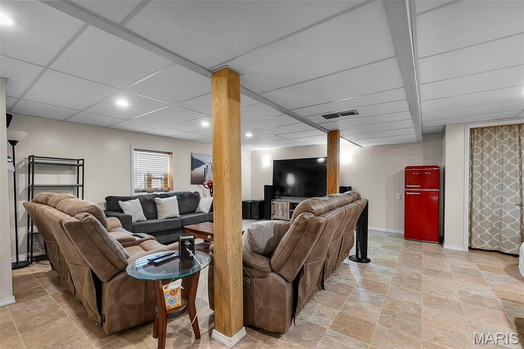 Hillcrest Manor - Residential