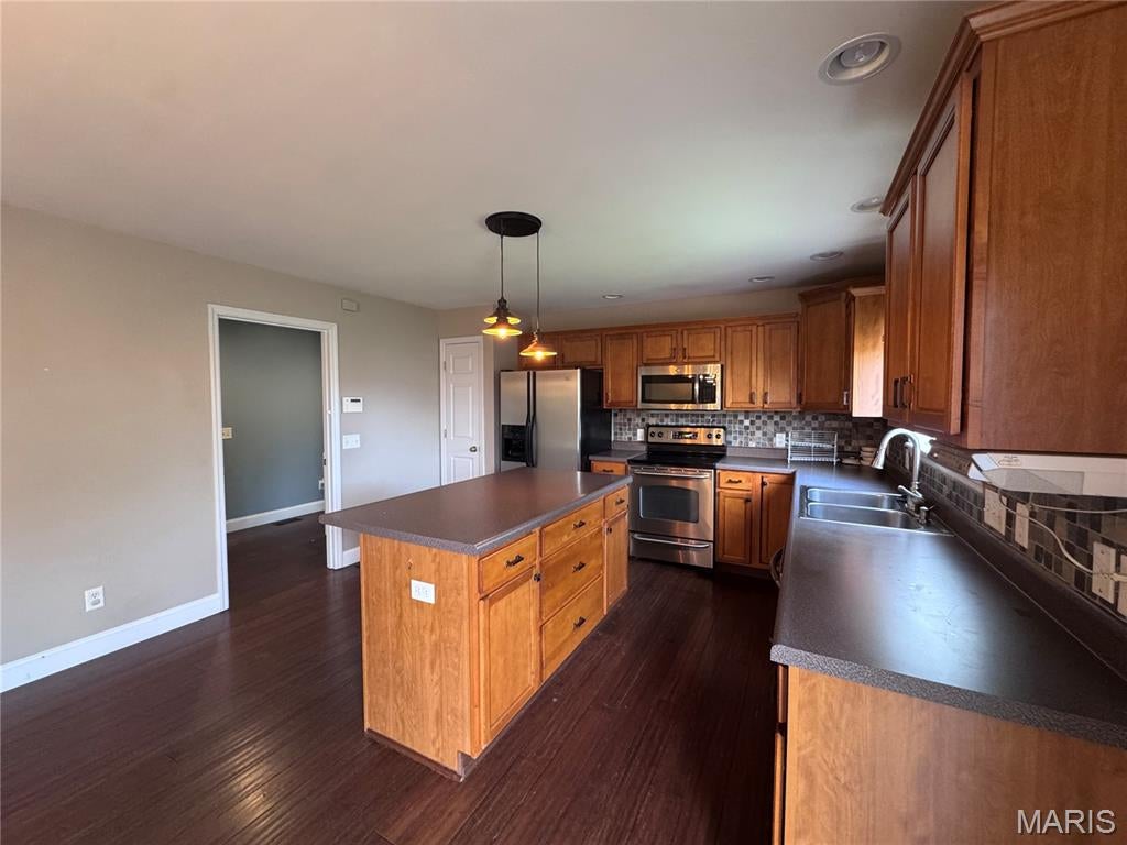 Peine Lake Estate - Residential