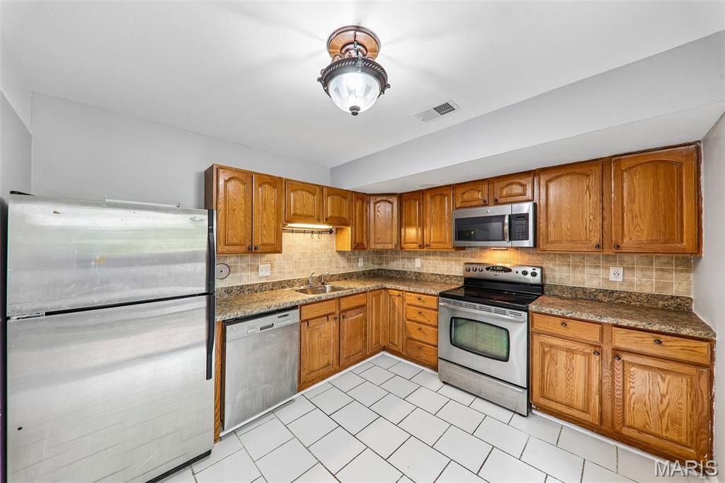 Heatherbrook Condo Sec 1 Third - Residential