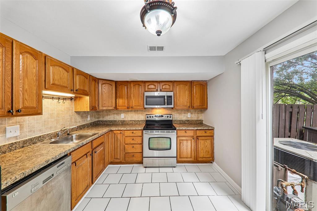 Heatherbrook Condo Sec 1 Third - Residential