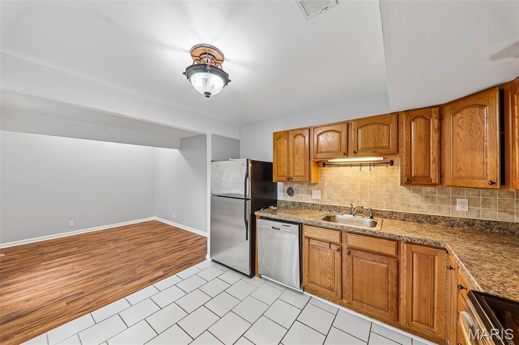 Heatherbrook Condo Sec 1 Third - Residential