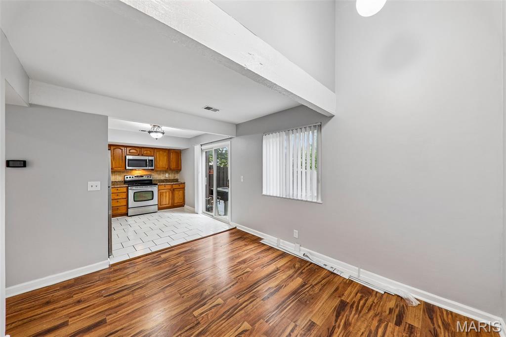 Heatherbrook Condo Sec 1 Third - Residential