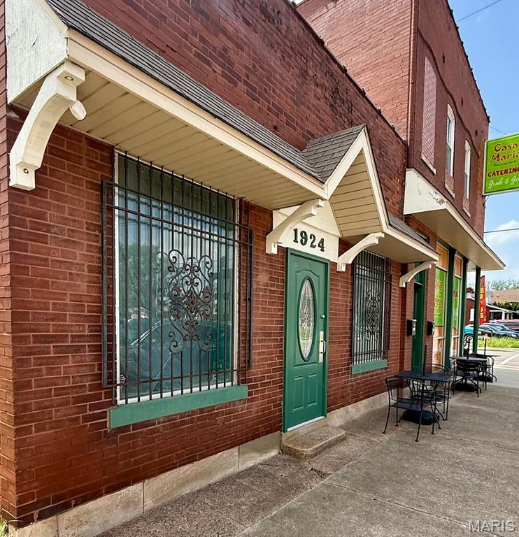 Maules Sub - Commercial Sale