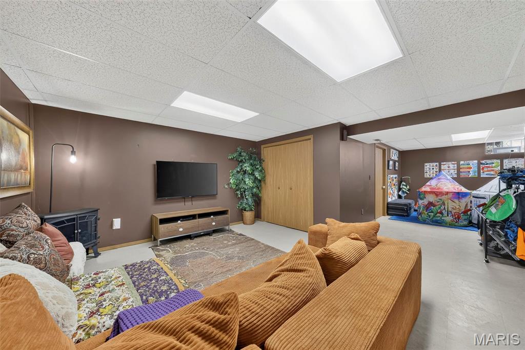 Kings Square Condo The Two - Residential