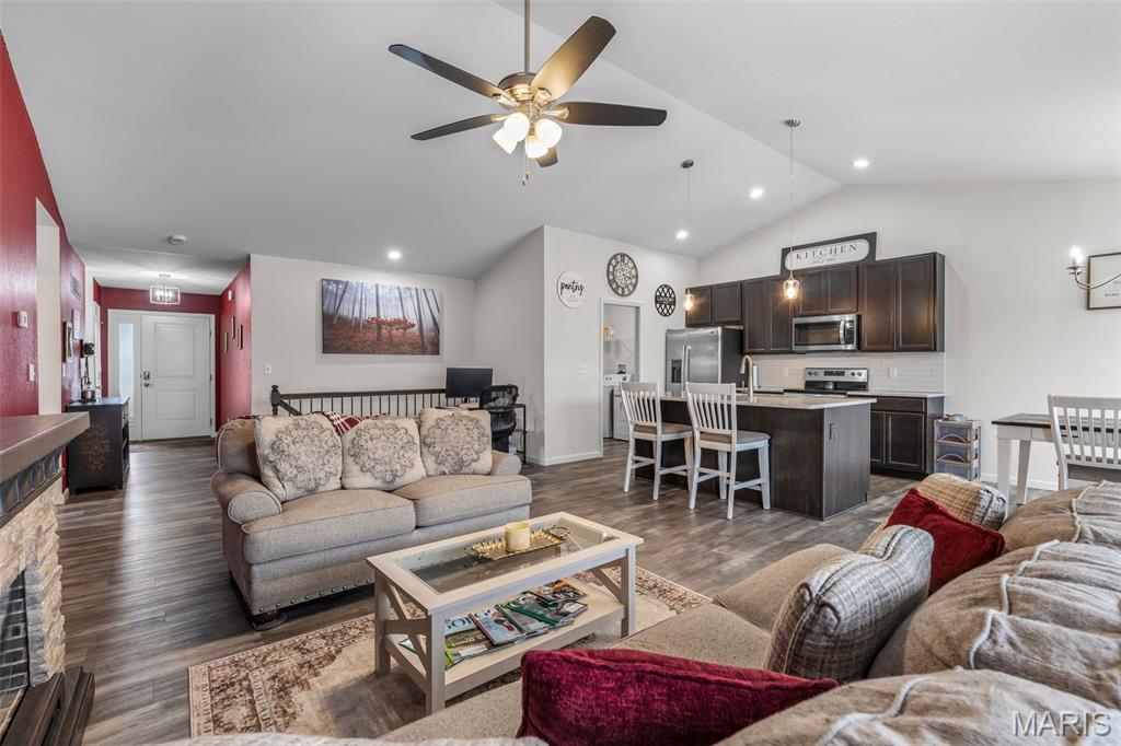 Savanna Place Two - Residential