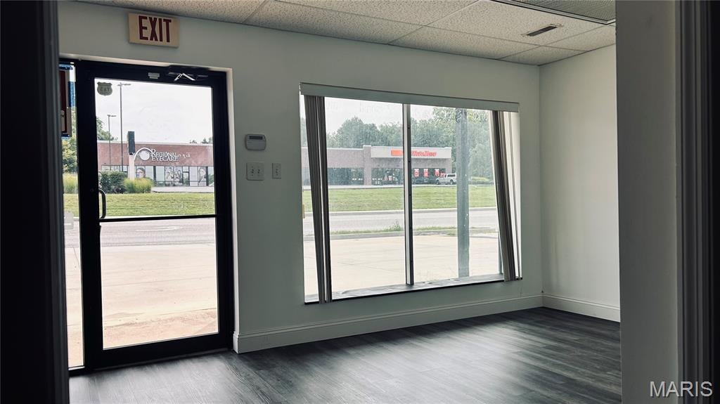 Individual Building - Commercial Lease