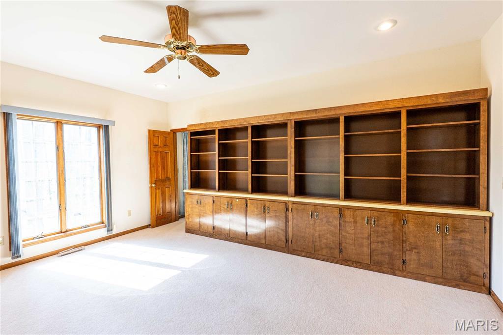 OAK KNOLL COUNTRY ESTATES PLAT NO. 2 - Residential