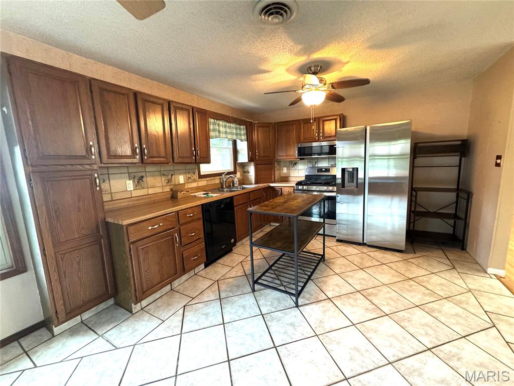 Not In A Subdivision - Residential