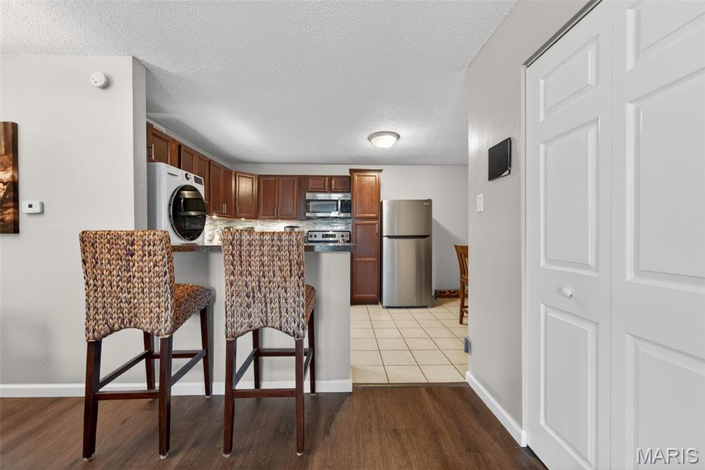 Oakville Commons Condo - Residential