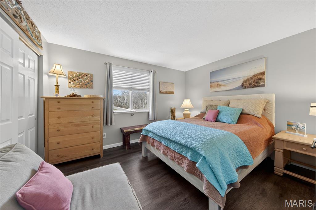 Oakville Commons Condo - Residential