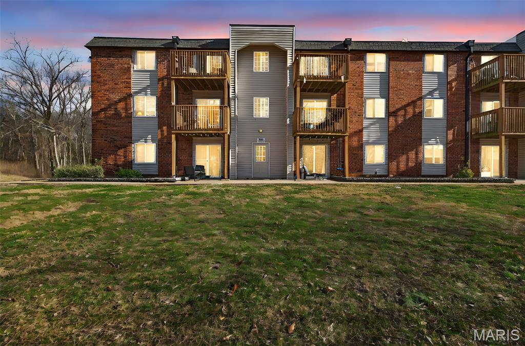 Oakville Commons Condo - Residential