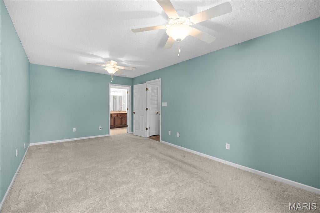 Country Club View Condo - Residential