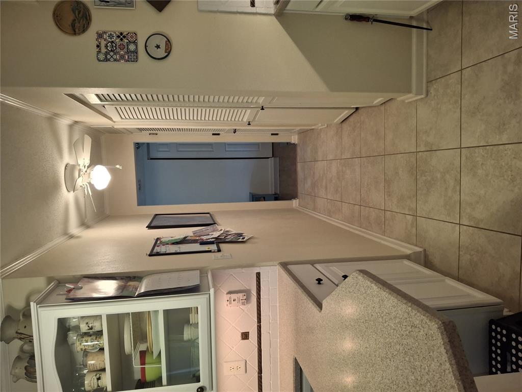 Country Club View Condo - Residential