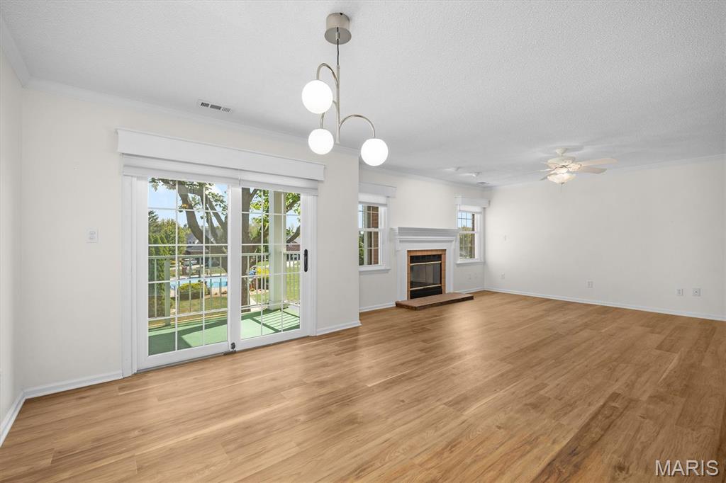 Country Club View Condo - Residential
