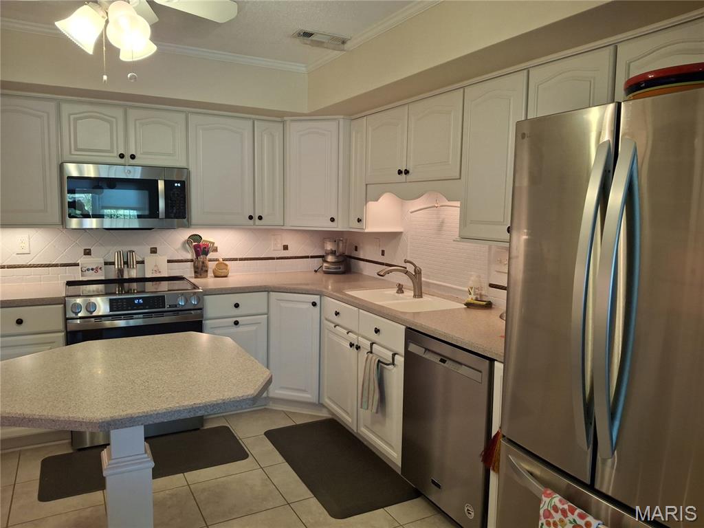 Country Club View Condo - Residential