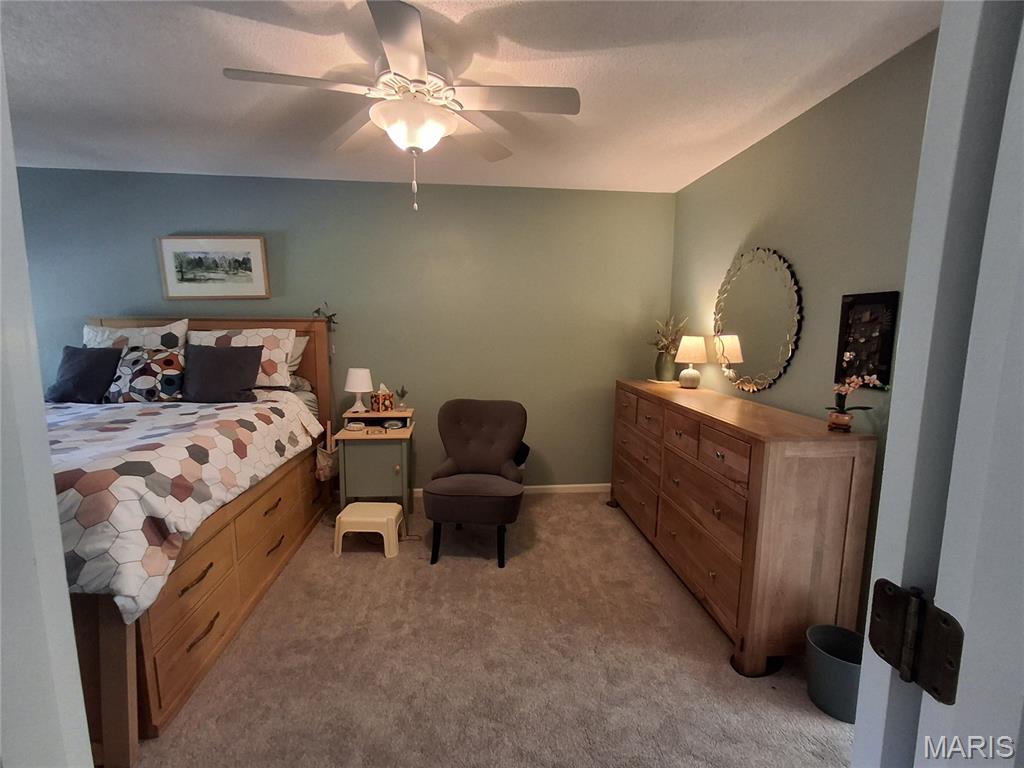 Country Club View Condo - Residential