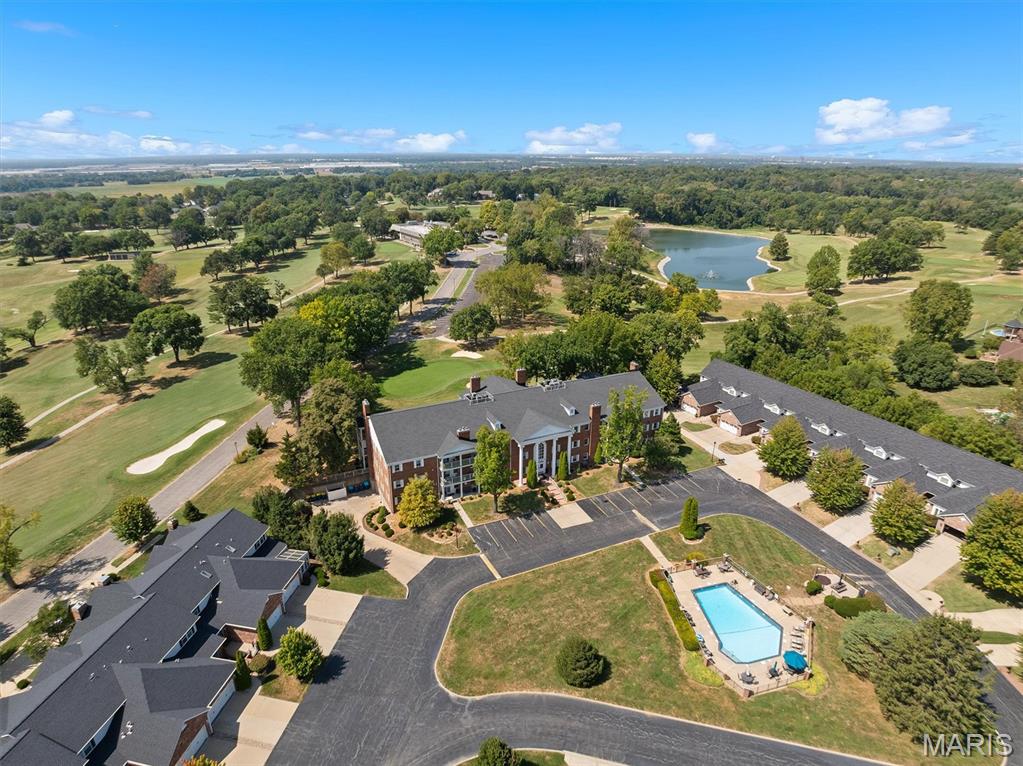 Country Club View Condo - Residential