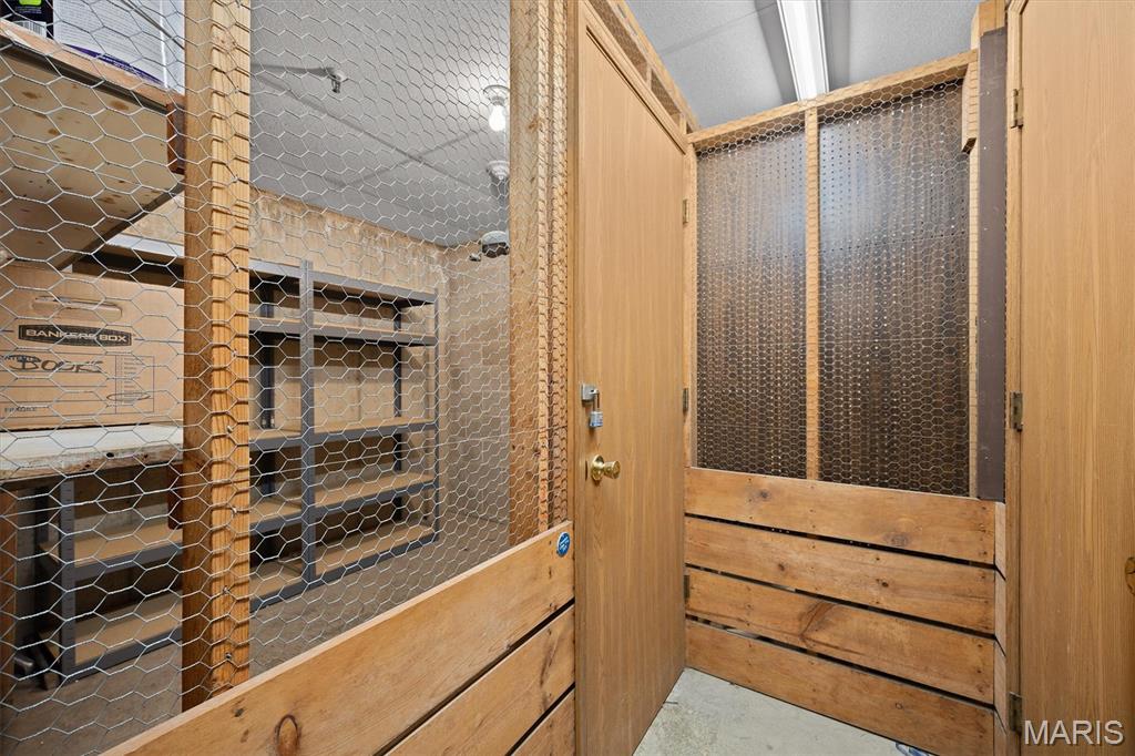 Country Club View Condo - Residential
