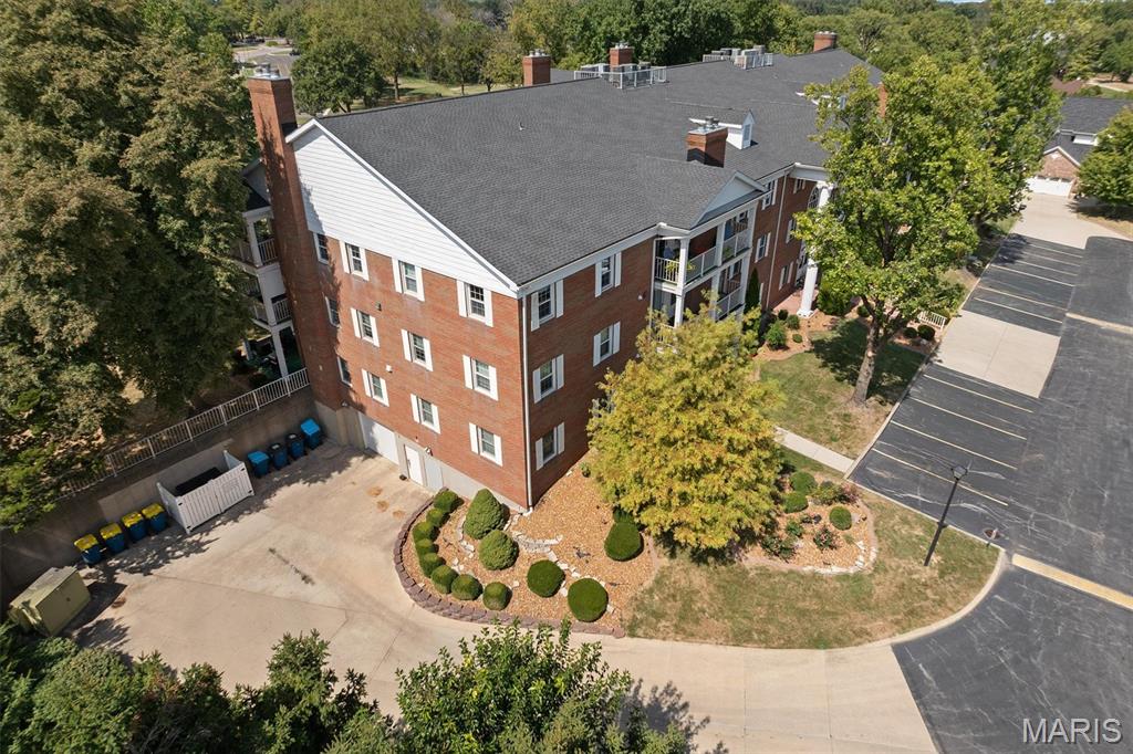 Country Club View Condo - Residential